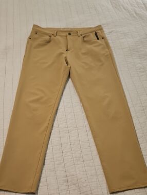 Fourlaps Traverse Straight-Leg Pants in Khaki. 34w x 32l.